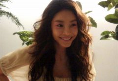 <strong>韩国媒体曝出张紫妍自杀真相：“陪睡名单”并</strong>