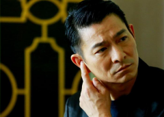 <strong>刘德华李丽珍27年后再同框，“受马伤”前拍的电</strong>