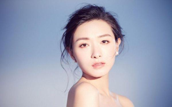 她是最干净的女星，因拒绝导演被封杀，靠实力走红，网友纷纷点赞